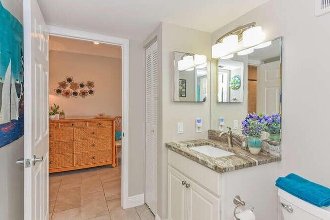 Building Photo - 353 S US Hwy 1