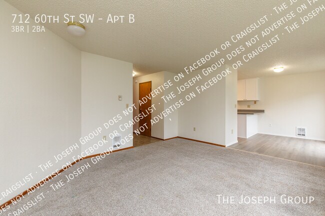 Building Photo - 712 60th St SW