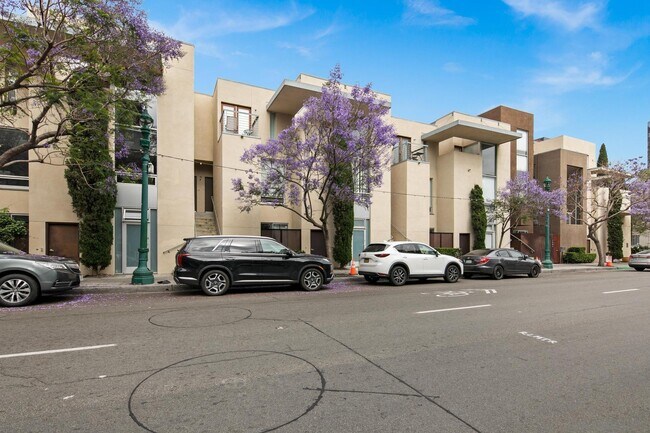 Building Photo - 1601 Kettner Blvd
