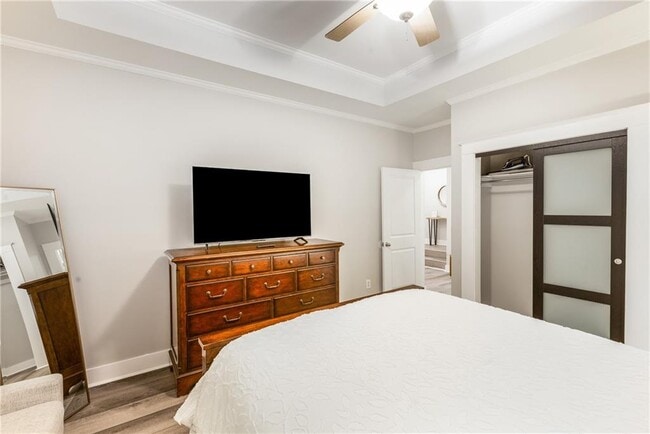 Building Photo - 71 17th St NE