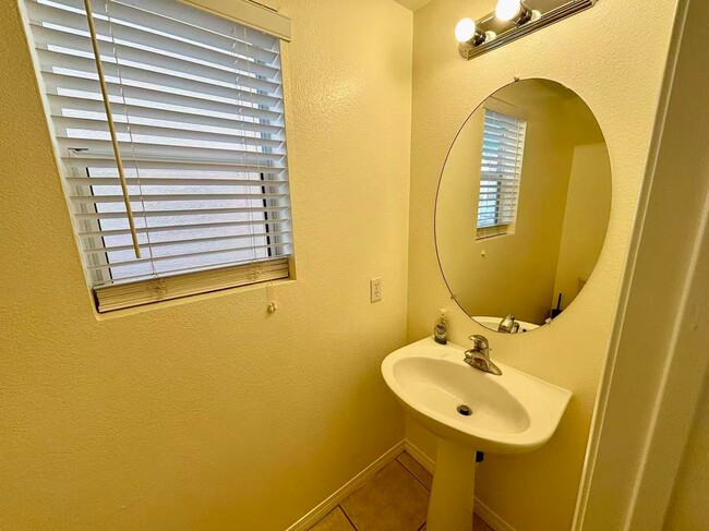 Building Photo - Two-story single-family home