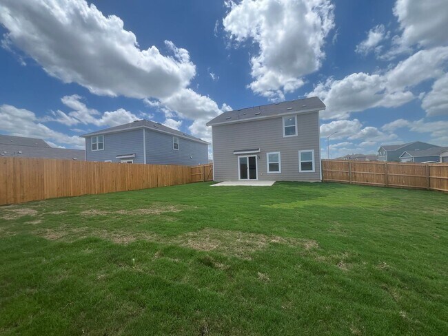 Building Photo - Charming 3/2.5 2 Story Home in Hiddenbrook