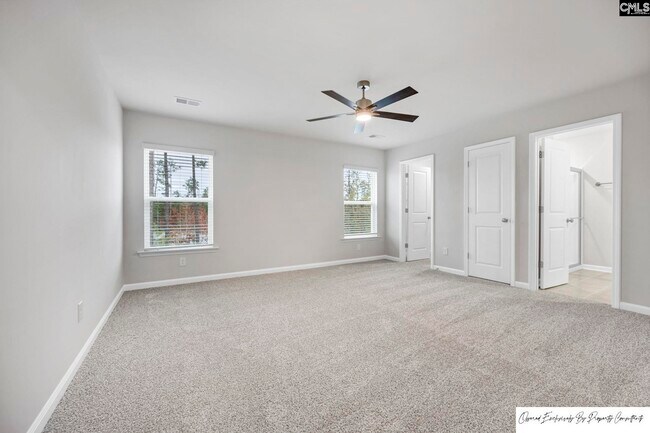 Building Photo - 223 Sunny Hl Dr