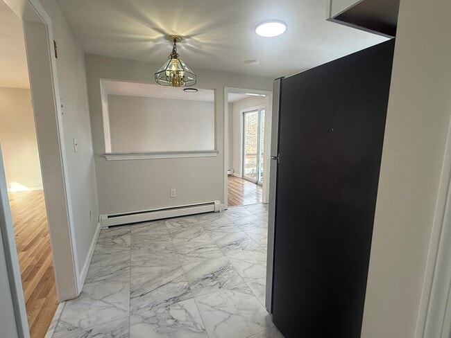 Building Photo - 17 Julian Ln