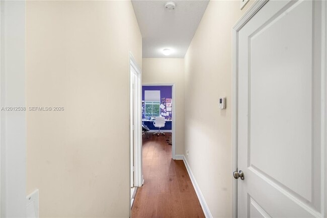 Building Photo - 4025 Cascada Cir