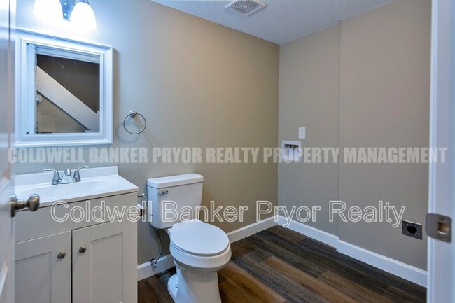 Building Photo - 5824 Moody Sawyer Rd