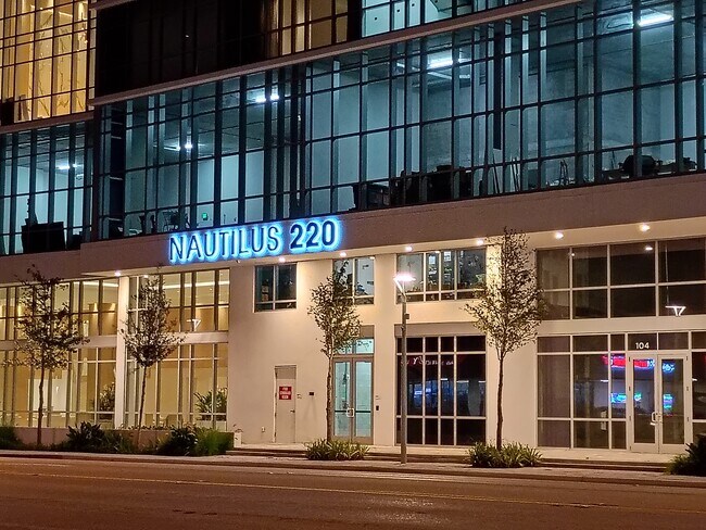 Building Photo - Nautilus 823