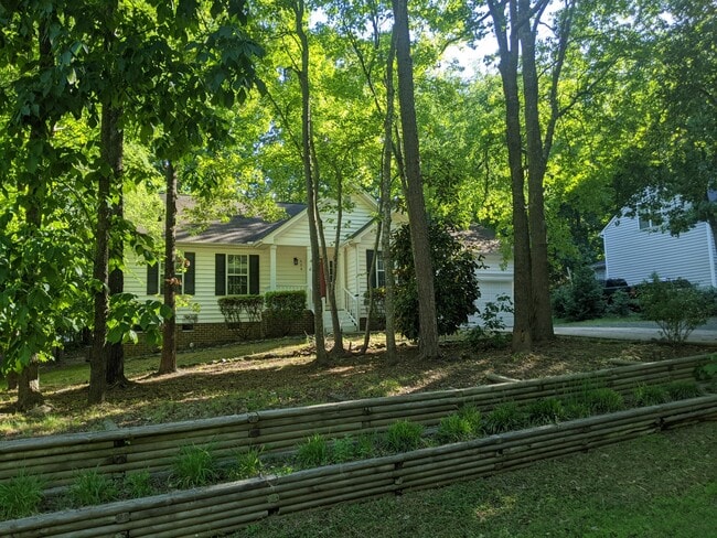 Building Photo - 408 Patriot Pl