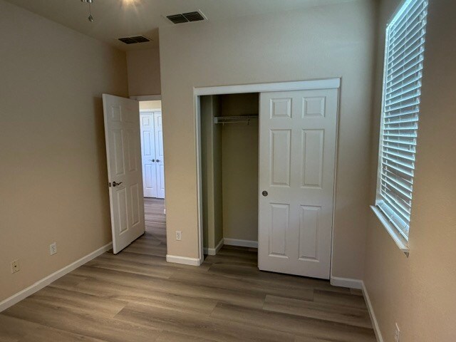 Building Photo - 274 Finchwood Dr