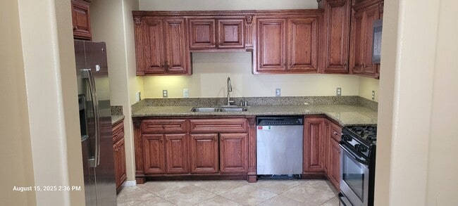 Building Photo - Centrally located gem in Chula Vista