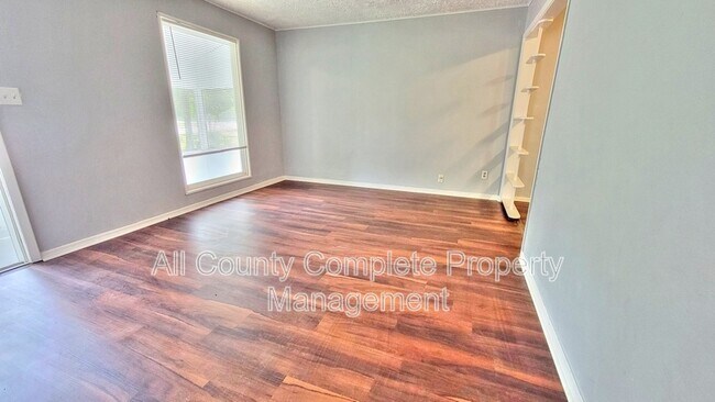 Building Photo - 9348 Culpeper Ave