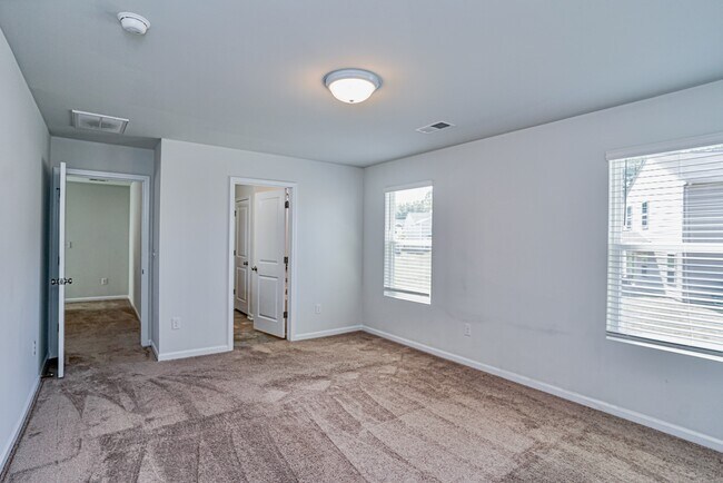 Building Photo - 649 Millsgate Cir