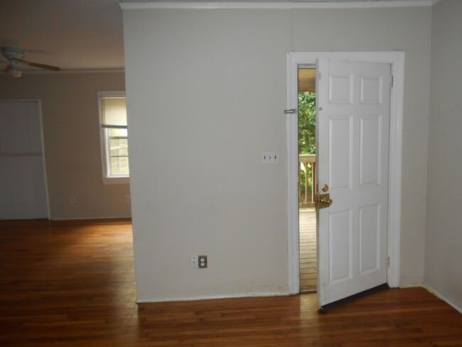 Building Photo - 100 Edwards St