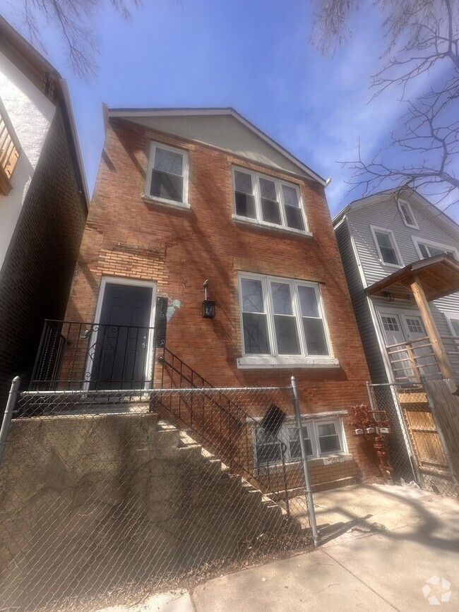 Building Photo - 1614 S Throop St