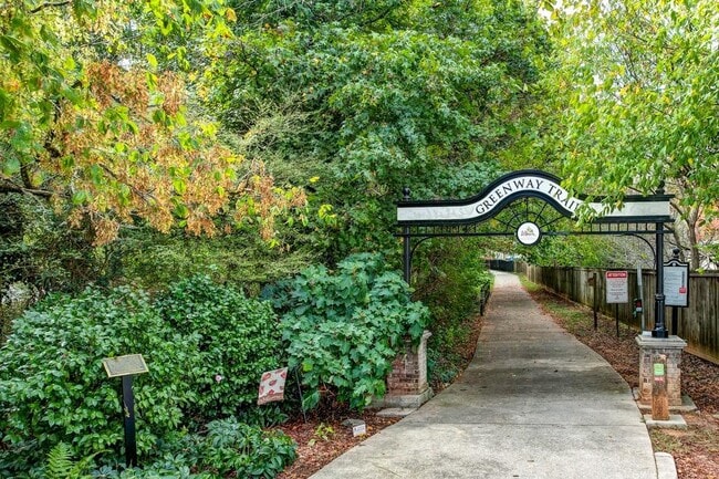 Building Photo - 144 1st Ave NW