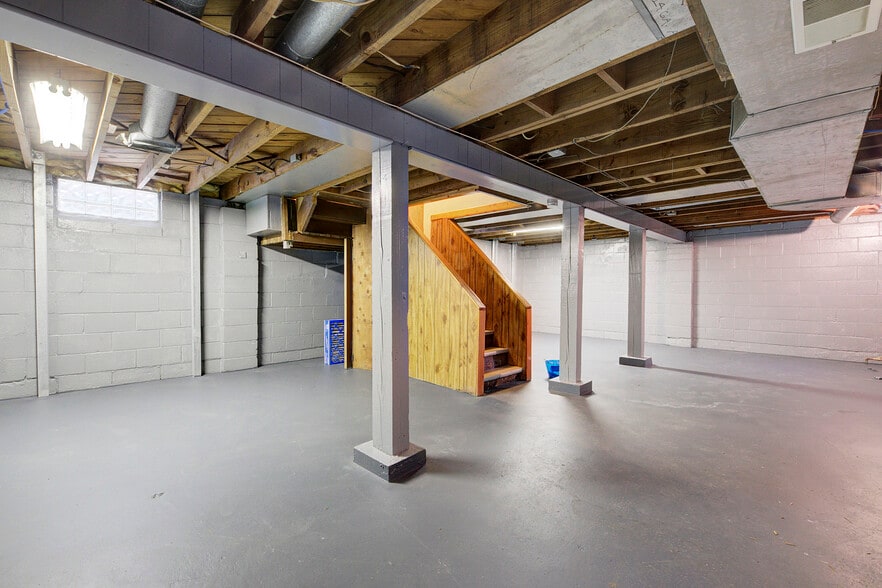 Building Photo - 5808 Gilman St