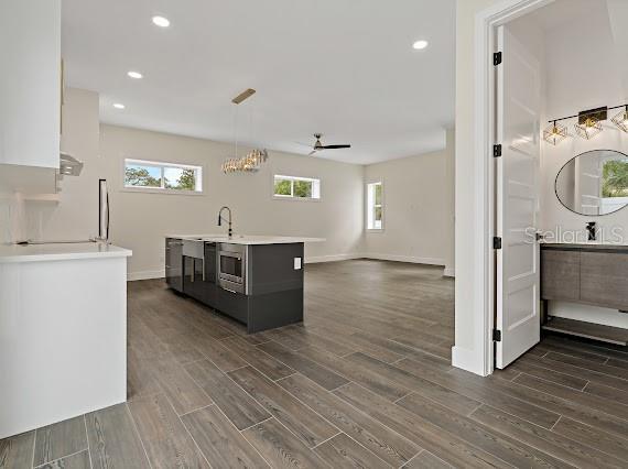 Building Photo - 1348 San Christopher Dr