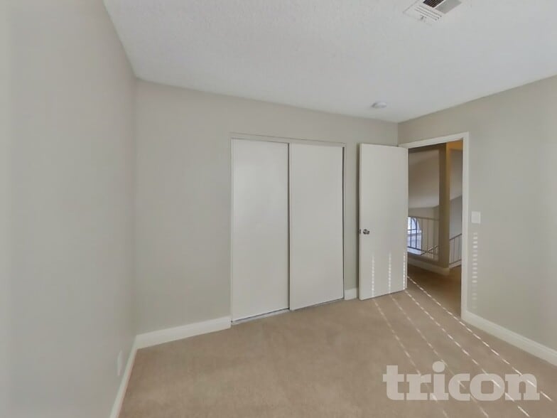 Building Photo - 1812 Wild Jan Dr