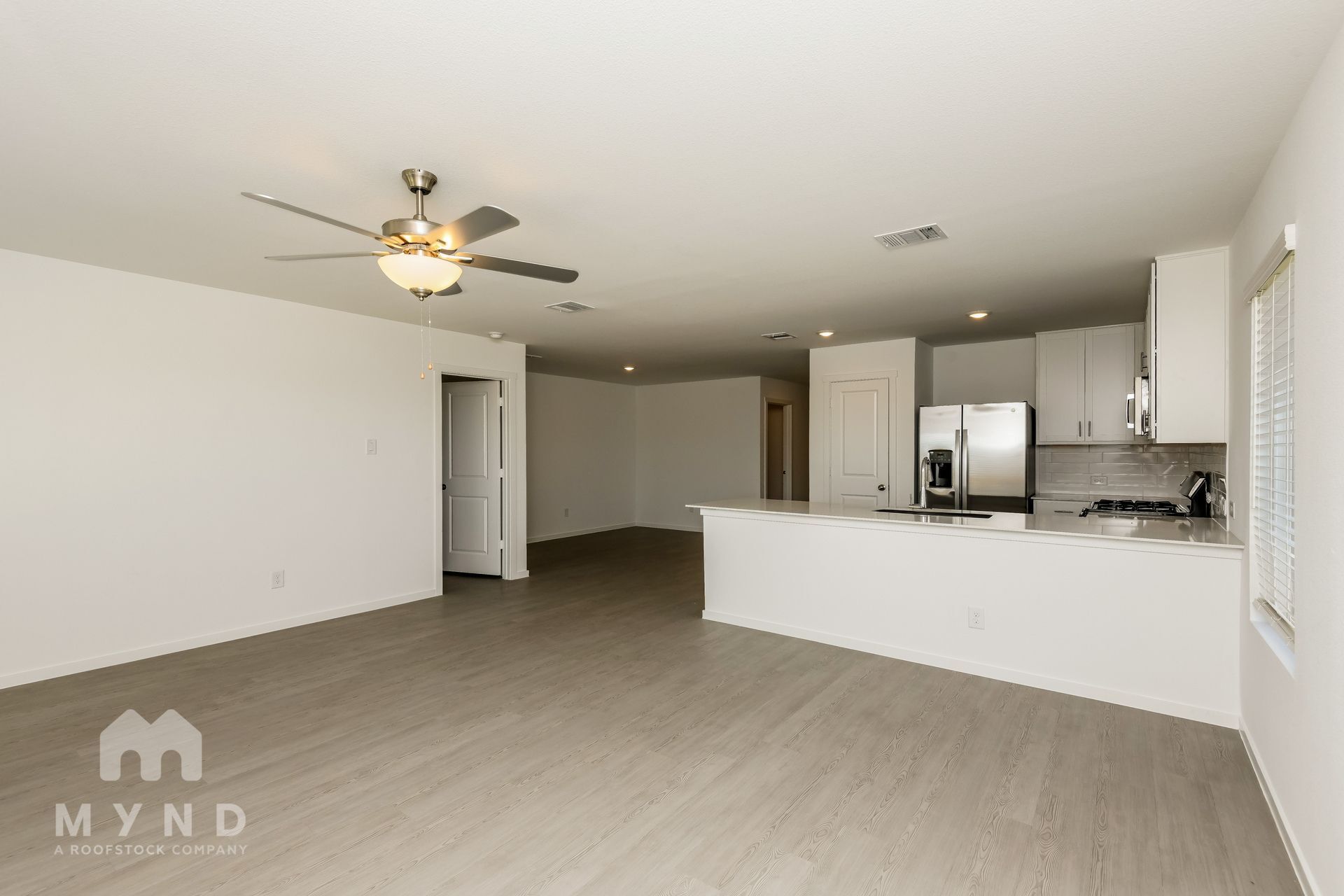 Building Photo - 2717 Ctr Crk Ln