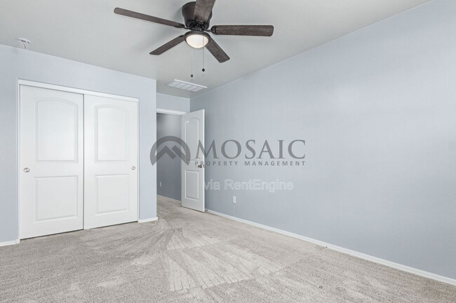 Building Photo - 1517 E Saint Catherine Ave