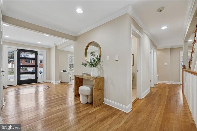 Building Photo - 4902 De Russey Pkwy