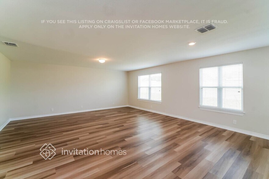 Building Photo - 8907 Taylor Grv