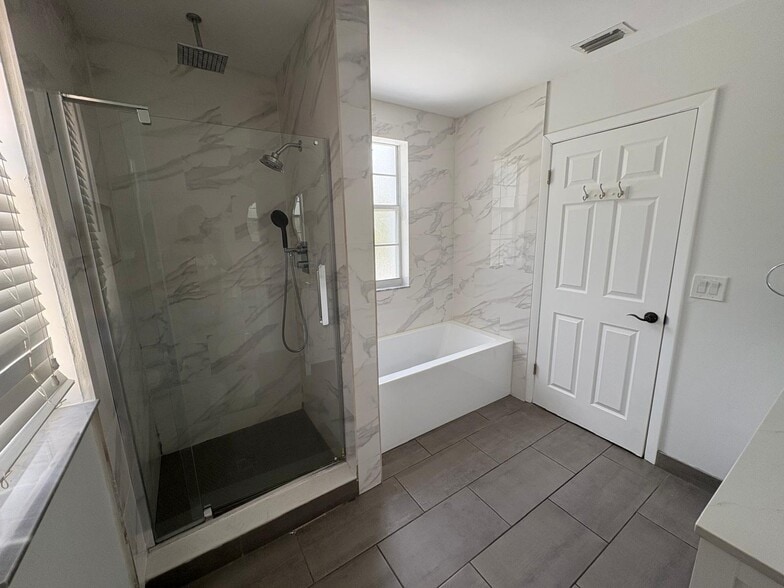 Building Photo - 11567 N Open Ct