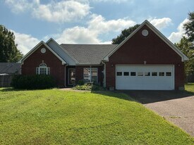 Building Photo - 16 Homeview Cv