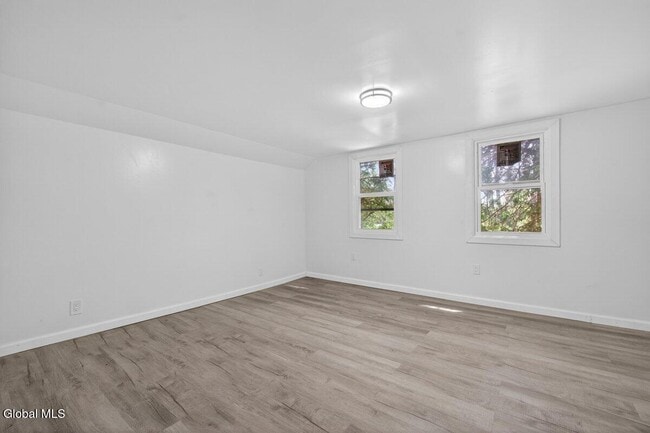 Building Photo - 1809 Ridge Rd