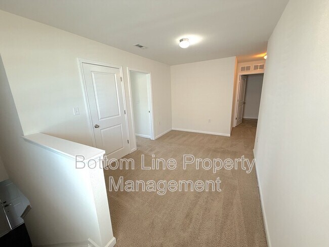 Building Photo - 3997 Long Arrow Dr