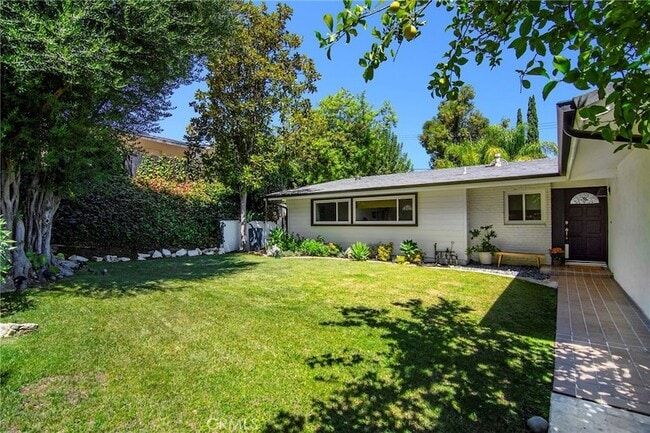 Building Photo - 20459 Tiara St