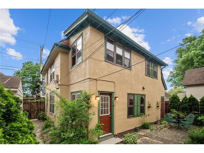 Building Photo - 3212 1st Ave S