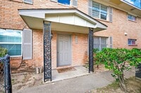 Building Photo - 1230 Shadowdale Dr