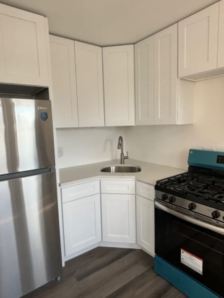 Building Photo - 220 Hart Blvd