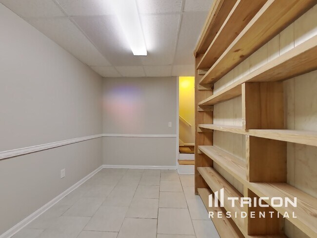 Building Photo - 7437 Mason Falls Ct