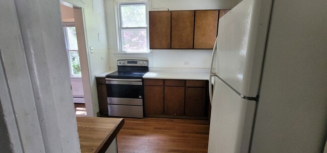 Building Photo - Duluth, MN - 4 bed - 2 bath - Single Famil...