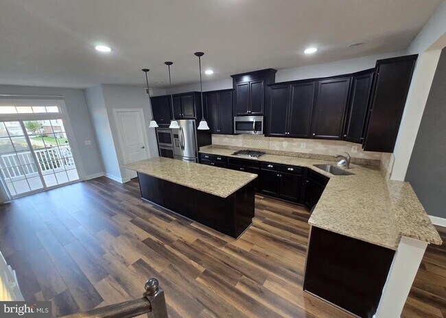 Building Photo - 16667 Danridge Manor Dr