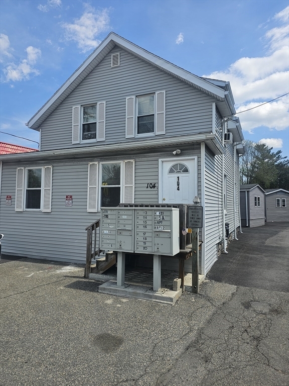 Primary Photo - 104 Broadway