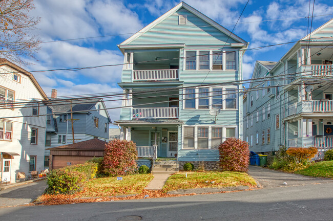 Primary Photo - 226 Ledgeside Ave