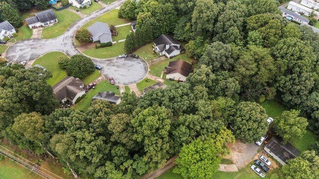 Building Photo - 1701 Willa Pl Dr