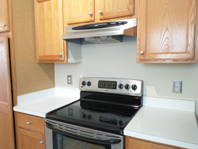 Building Photo - 8042 Tabby Ln