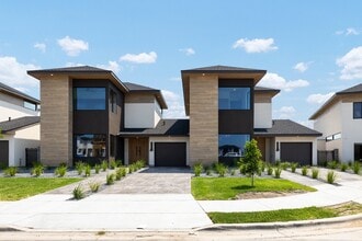 Building Photo - Carey Estates Lot 25