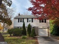 Building Photo - 412 Grange Rd