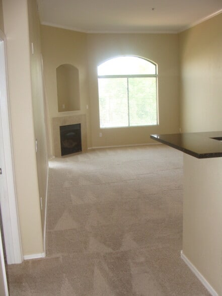 Family Room - 11640 N. Tatum Blvd