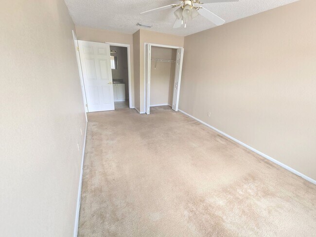 Building Photo - 9933 Sweepstakes Ln