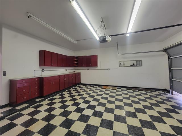 Building Photo - 6468 Regina Dr