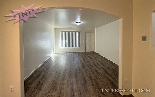 Building Photo - 0739