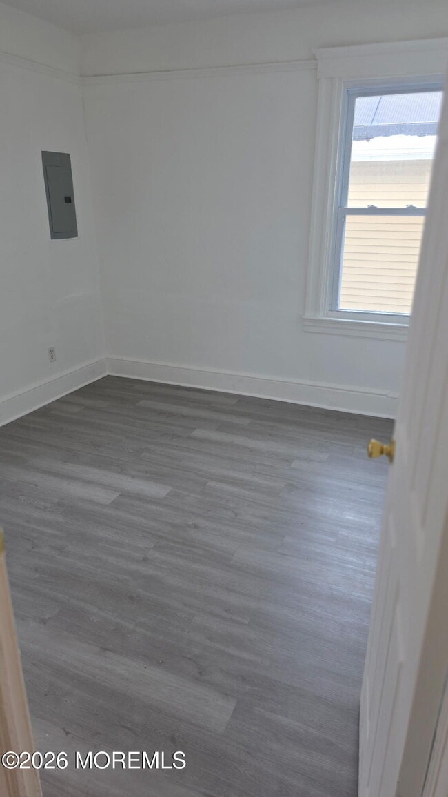 Building Photo - 21 Atkins Ave