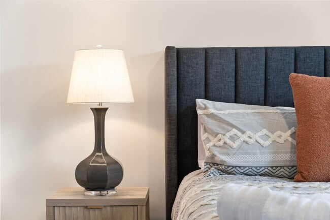 Building Photo - 1706 Ripple Rock Dr