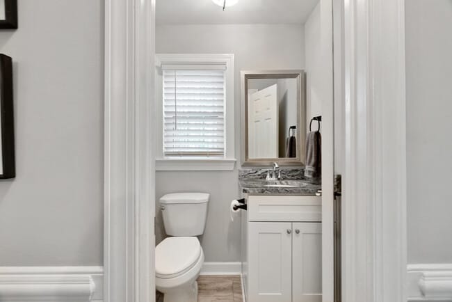 Building Photo - 717 Hempstead Ct